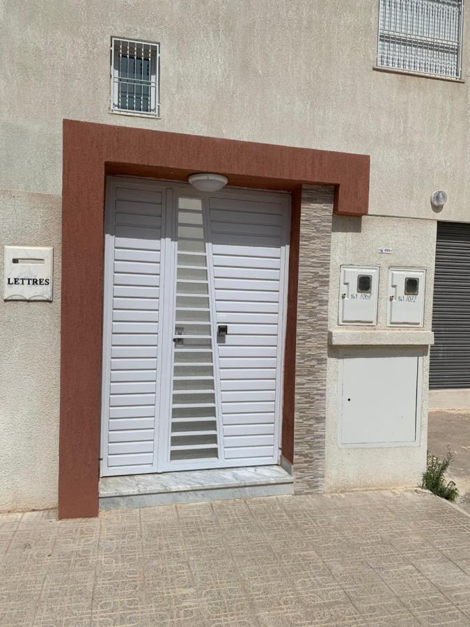 Close El Mghira Industrial Zone Tunisia * Tunis